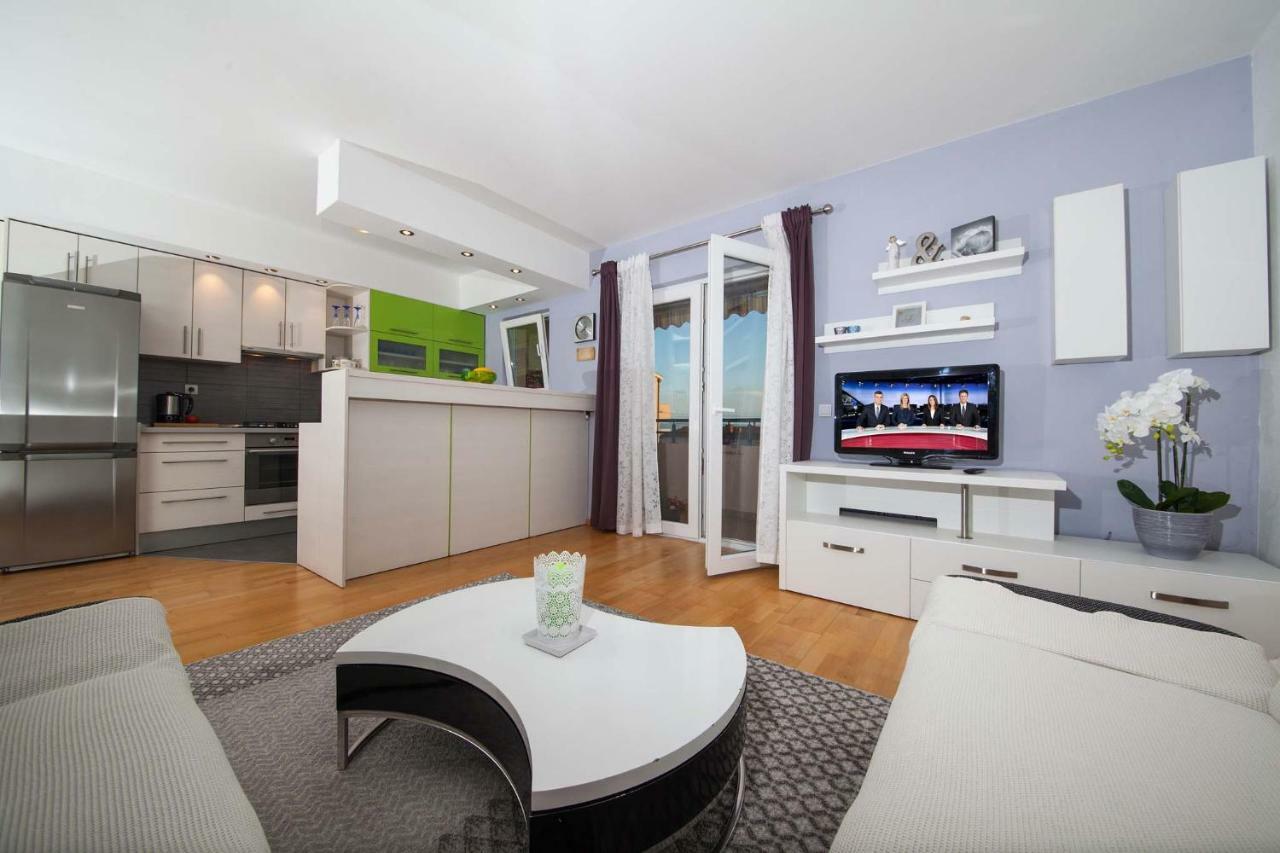 Apartment Sarena Makarska Eksteriør billede