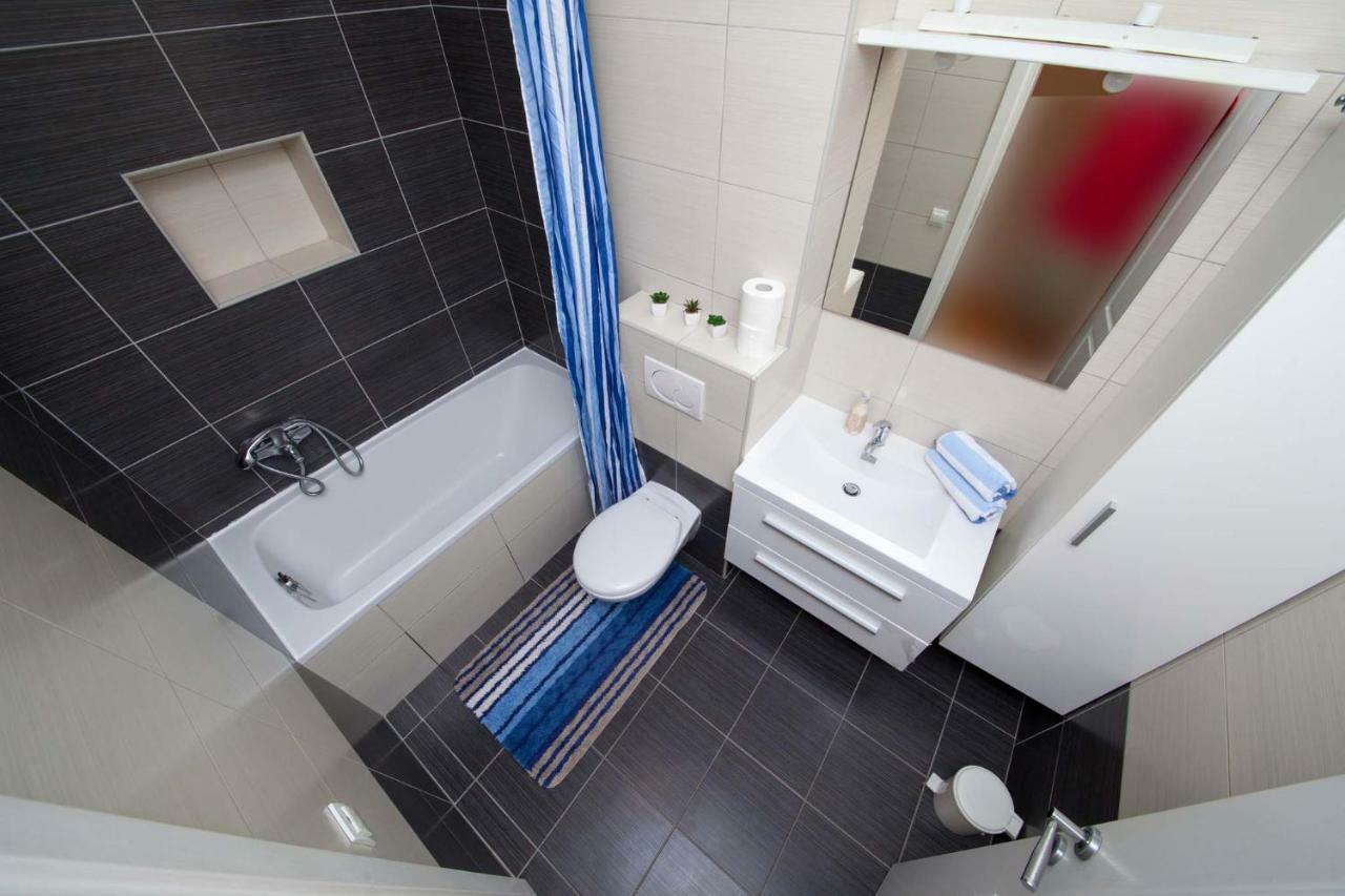 Apartment Sarena Makarska Eksteriør billede