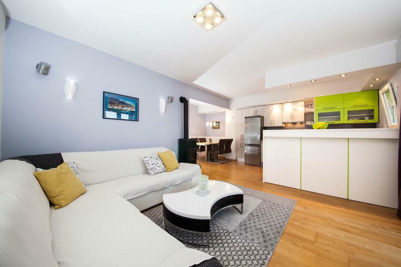 Apartment Sarena Makarska Eksteriør billede