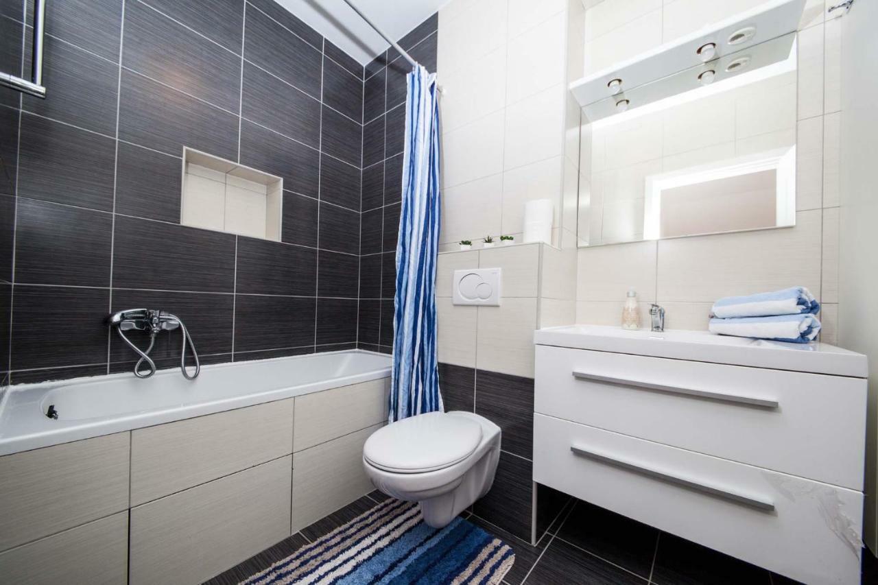 Apartment Sarena Makarska Eksteriør billede